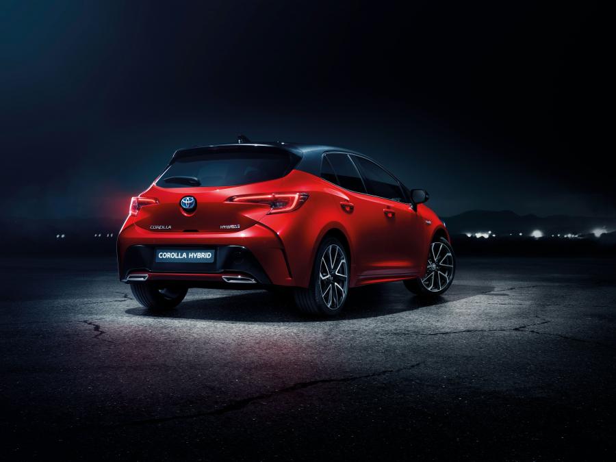  Toyota Corolla Hybrid 2018 года  (WW) (фото 9 из 61)